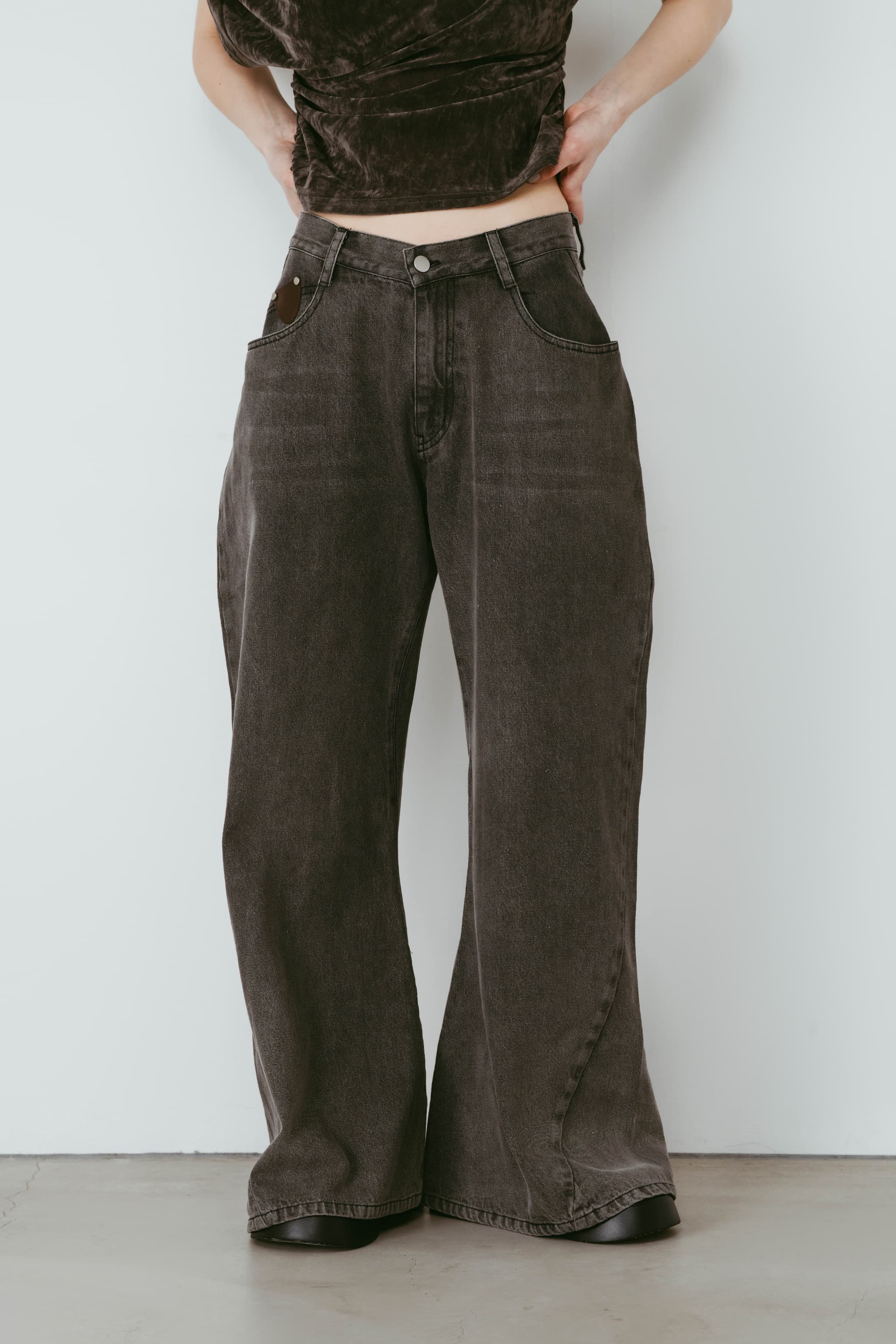 wide bell-bottom denim pants/gray | KNUTH MARF
