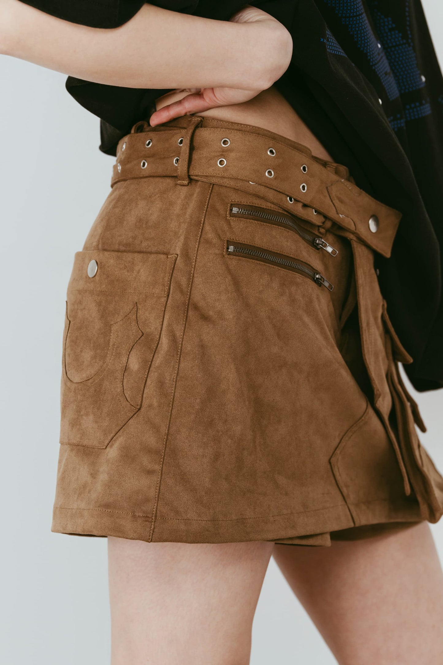 layered suede skort/brown
