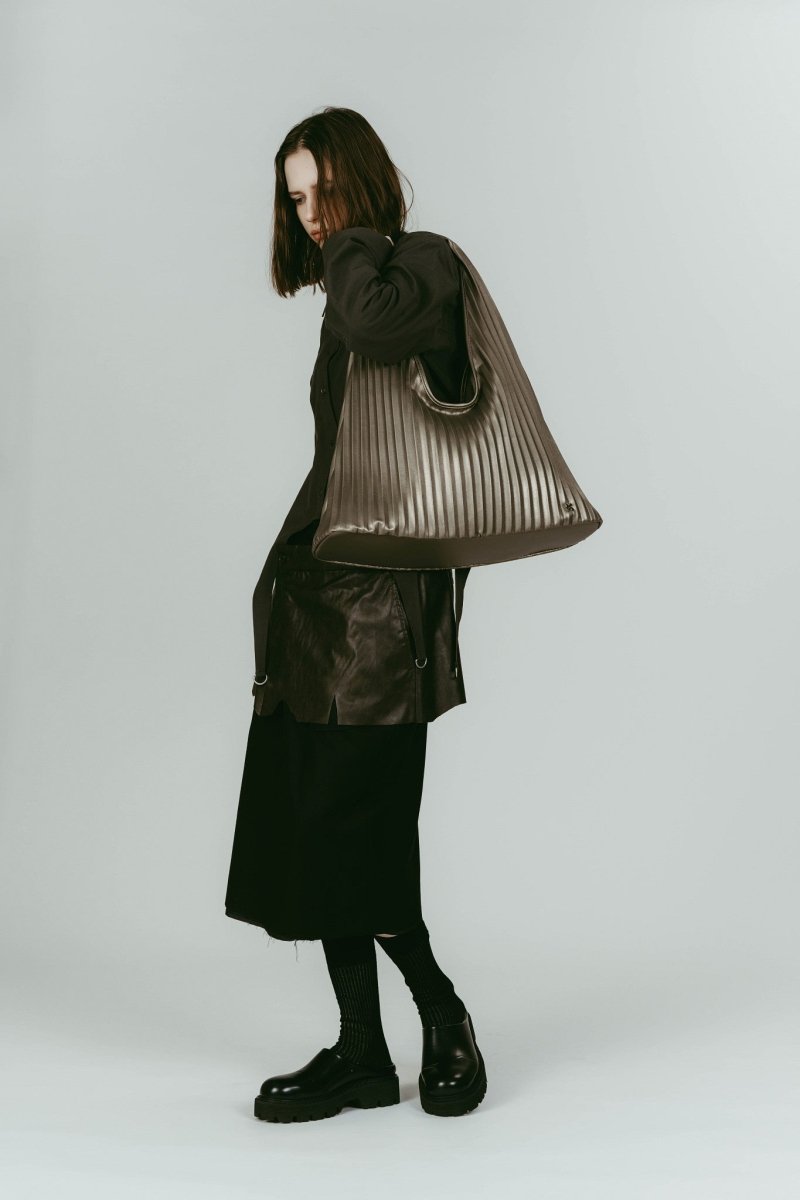 leather pleats bag/silver - KNUTH MARF