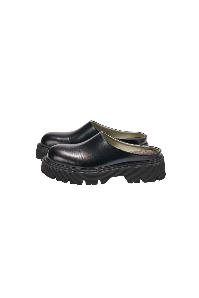 round toe sabot sandals/black - KNUTH MARF