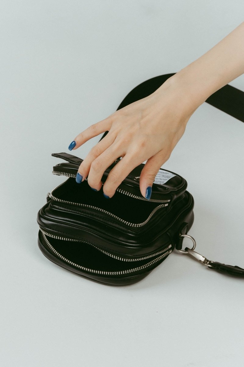 two-pocket mini bag/black | KNUTH MARF