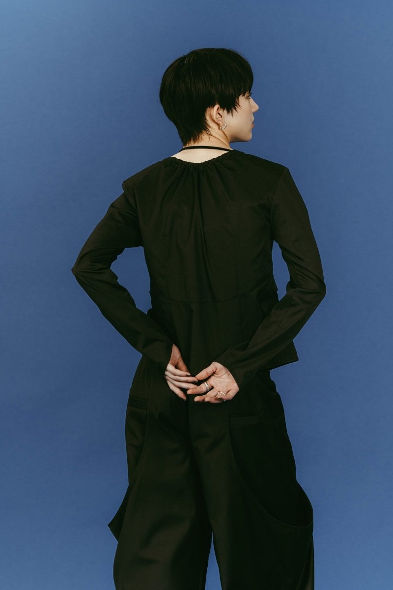 unique feminine blouse/black - KNUTH MARF
