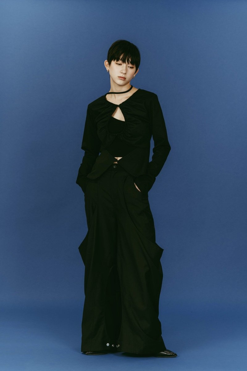 unique feminine blouse/black - KNUTH MARF