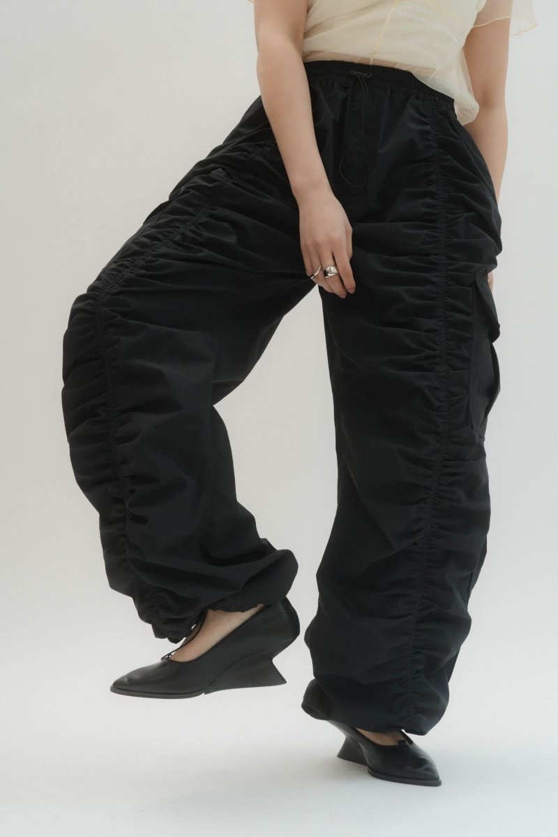 waterproof gathered pants/2color