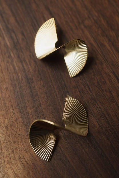 wave earring/pierced earrings - KNUTH MARF