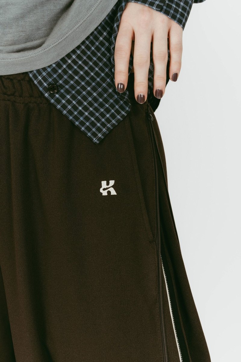 zip - up track pants(unisex)/brown - KNUTH MARF