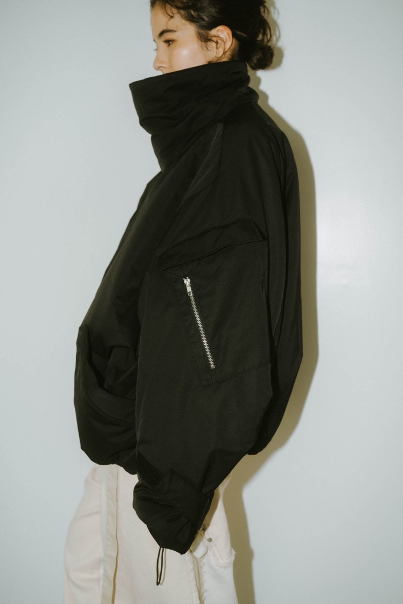 stand collar down jacket(unisex)/black