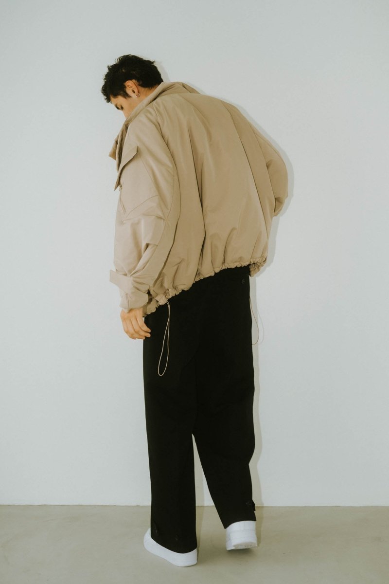 12/26~出荷】stand collar down jacket(unisex)/sandbeige | KNUTH MARF