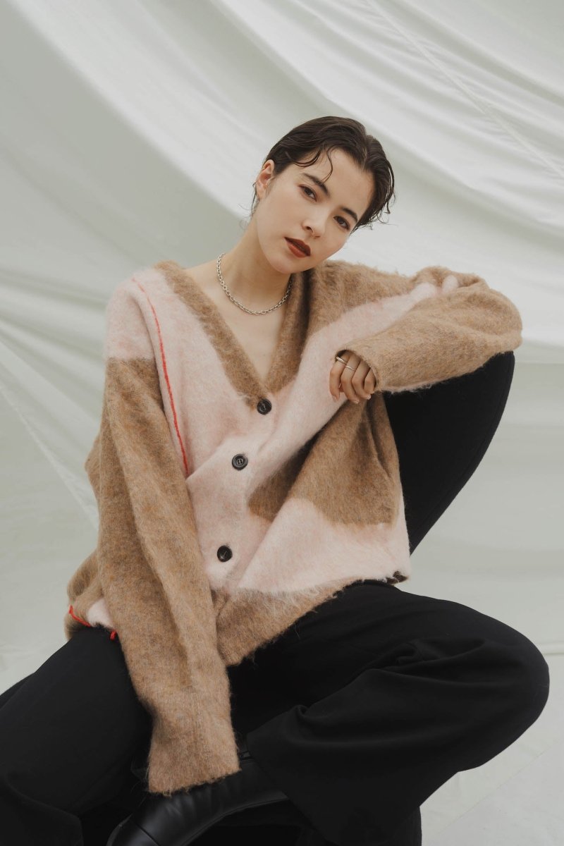 accent mohair cardigan(unisex)/beigepink | KNUTH MARF