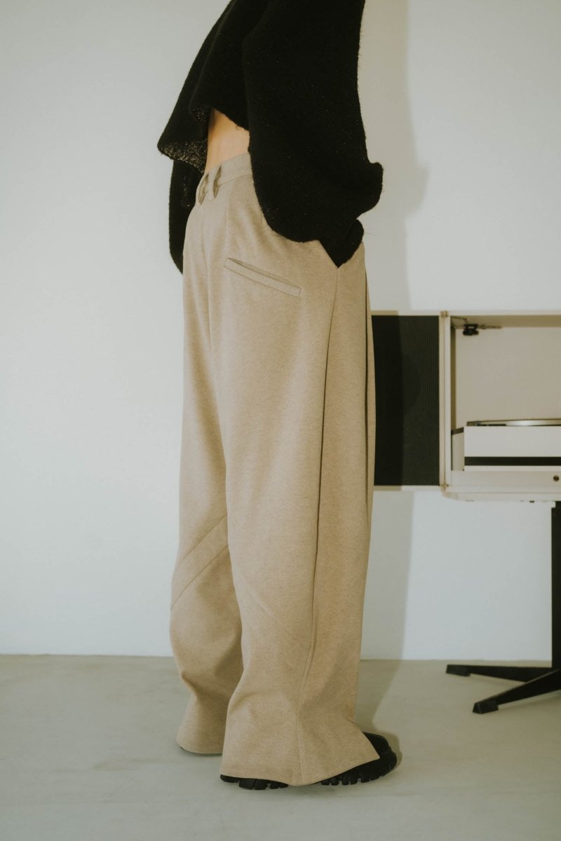 front slit pants(unisex)/greige