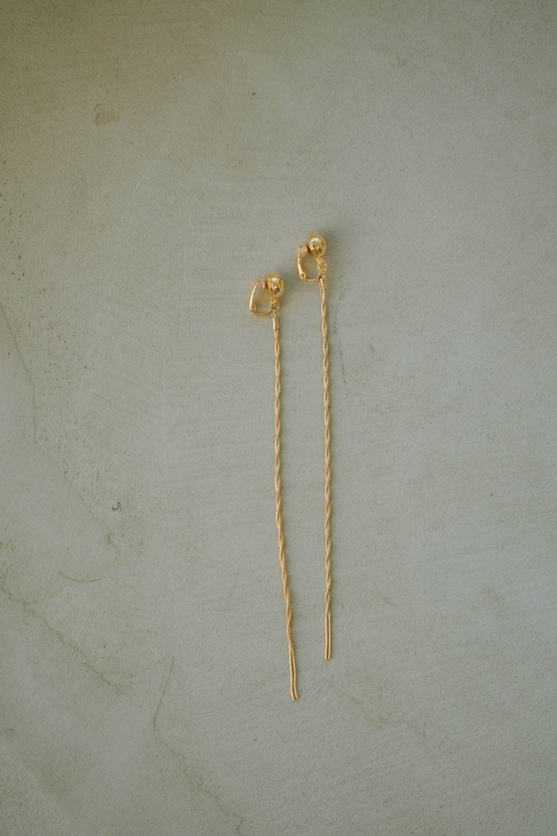 Knuth Marf metal design pierced earrings